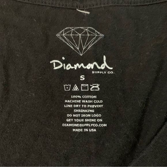 4 for 25$ Diamond Supply Co. Zebra Print V-Neck T-Shirt Size Small - Picture 5 of 6